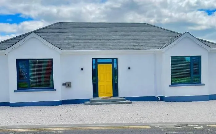 3, Lisvarna House Apartamento Buncrana